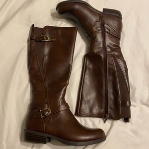 Fall leather boots